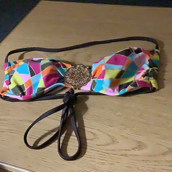 Hot Kiss 💋 bikini top with gold decal in center size Small colorful sexy…top - Picture 3 of 8